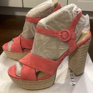 Veronica Beard platform heels- Vero Cuoio